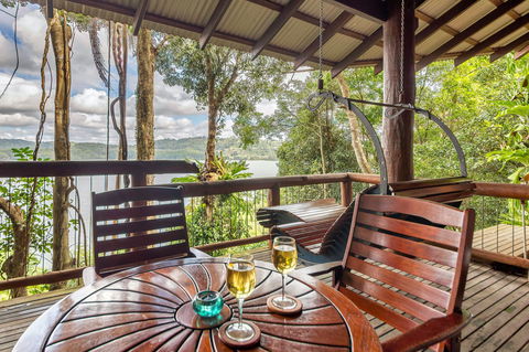 Secrets On The Lake - Accommodation BNB 5