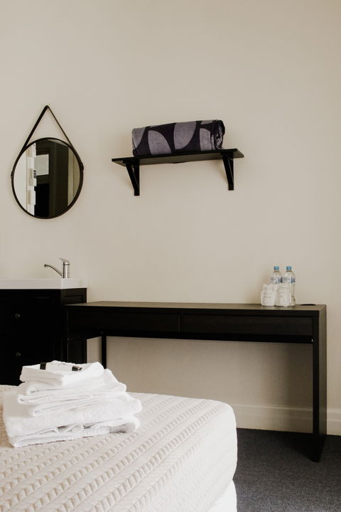 The Australian Hotel Motel - Accommodation BNB 9