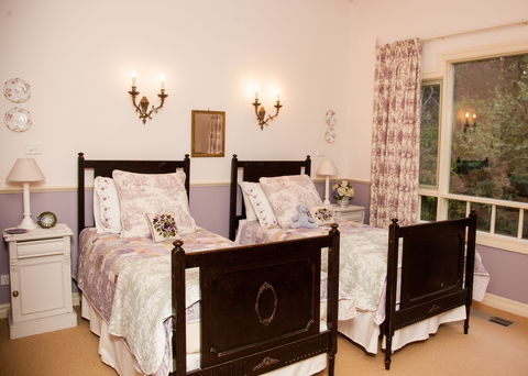 The Studio & The Barn - Accommodation BNB 8