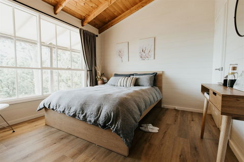 The Ridge House - Accommodation BNB 1