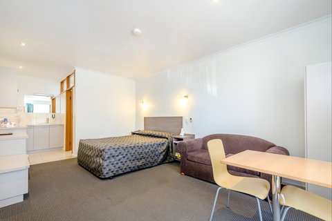 Werribee Motel & Apartments - Accommodation BNB 1