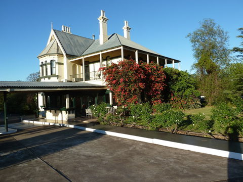 Airlie House Motor Inn - Accommodation BNB 0