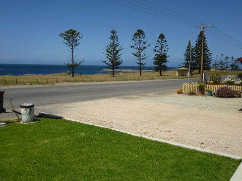 Anchors Away - Accommodation BNB 0