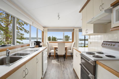 Beauty Point Holiday House - Accommodation BNB 1