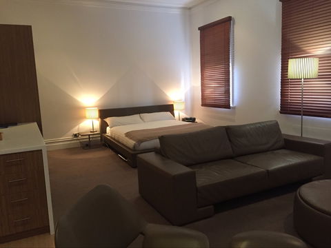 Ikon Hotel - Accommodation BNB 0