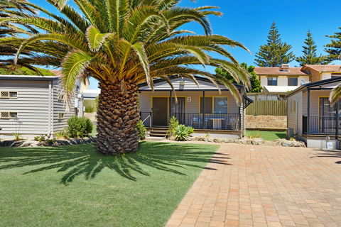 Moana Beach Tourist Park - Accommodation BNB 1
