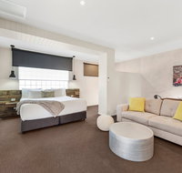 Moonlight Bay Apartments