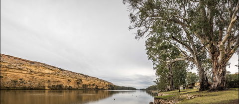 Page Drive Blanchetown  -River Shack Rentals - Accommodation BNB 2