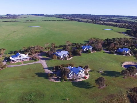 Bear Gully Coastal Cottages - Accommodation BNB 0