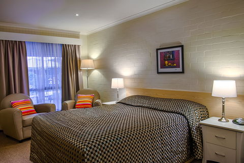 Country Roads Motor Inn - Accommodation BNB 2