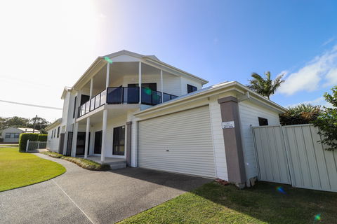 Flexi Five- Belmont - Accommodation BNB 0