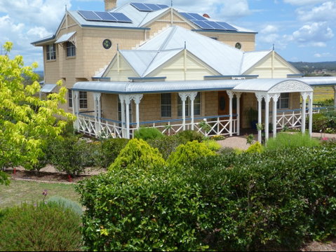 Grovely House Bed And Breakfast - Accommodation BNB 0