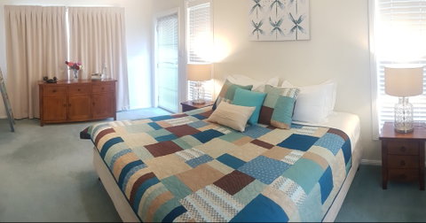 Grovely House Bed And Breakfast - Accommodation BNB 2