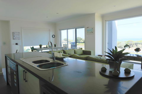 Horizons Part Of Blue Fin Holiday Homes - Accommodation BNB 1
