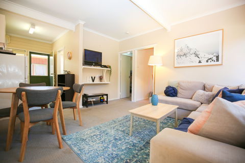 Hylander Holiday Unit - Accommodation BNB 1