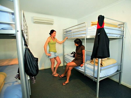 Blue Reef Backpackers - Accommodation BNB 2