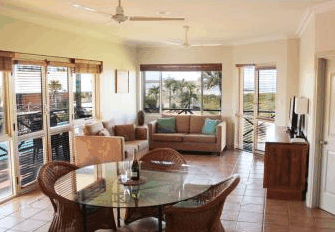 Moonlight Bay Suites - Accommodation BNB