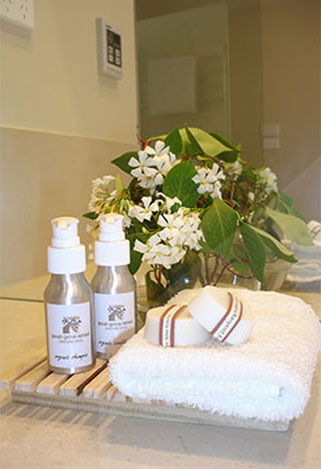 Jarrah Grove Retreat - Accommodation BNB 3
