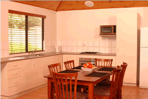 Bushy Lake Chalets - Accommodation BNB