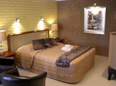 Estelle Kramer Motor Inn - Accommodation BNB 0
