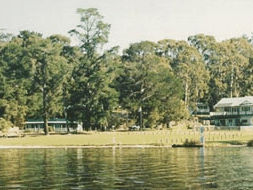 Rest Point Holiday Village - Accommodation BNB