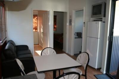 Riverside Cabin Park - Accommodation BNB 4