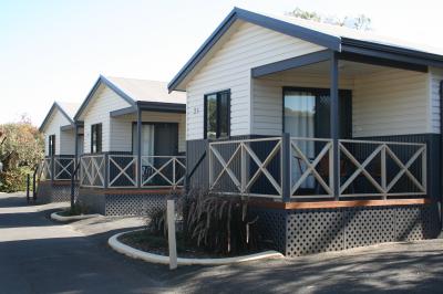 Riverside Cabin Park - Accommodation BNB 5
