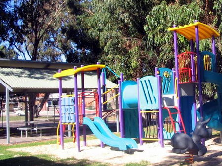 Pink Lake Tourist Park - Accommodation BNB 2