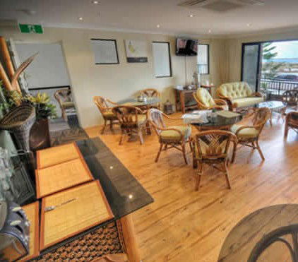 Breakwater Bed And Breakfast - Accommodation BNB 2