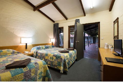 Wintersun Hotel Motel - Accommodation BNB 2