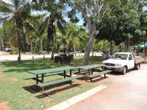 Palm Grove Caravan Resort - Accommodation BNB 2
