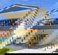 28A Kent Drive - Gorgeous Location Opposite Kent Reserve in Encounter Bay - Accommodation BNB
