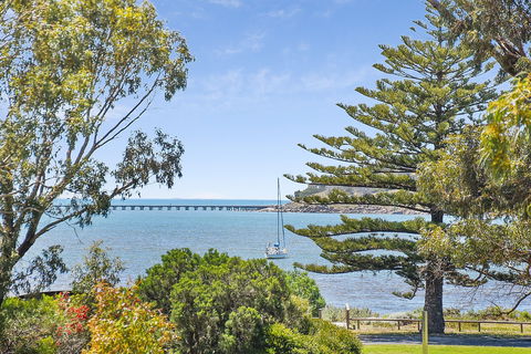 28A Kent Drive - Gorgeous Location Opposite Kent Reserve In Encounter Bay - Accommodation BNB 2