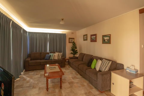 78  River Lane Mannum -River Shack Rentals - Accommodation BNB 2