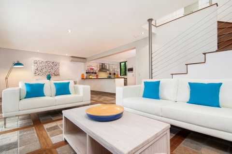 By The Sea Port Douglas - Accommodation BNB 2