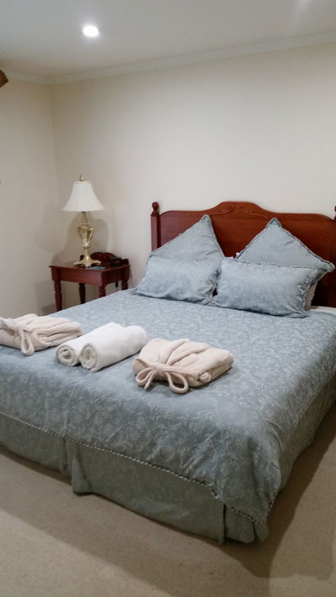 Carolynnes Cottages - Blue Wren Cottage - Accommodation BNB 0