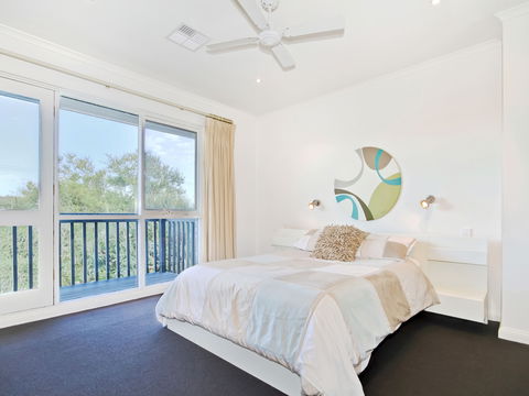 Century 21 SouthCoast: Tennis Elbow - Accommodation BNB 2