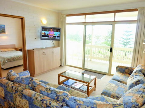 Dolphins 9 - Accommodation BNB 2