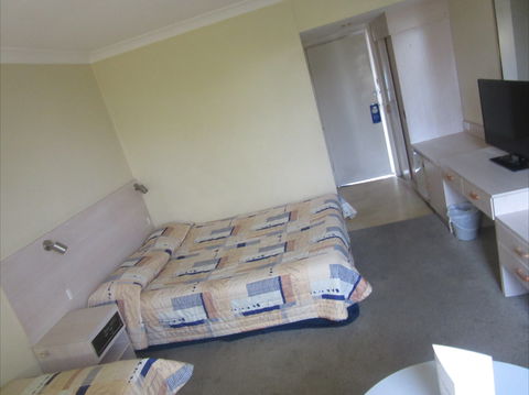 El Toro Motor Inn - Accommodation BNB 0