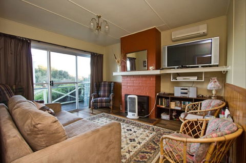 Lady Barron Holiday Home - Accommodation BNB 2