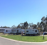 Lilydale Pine Hill Caravan Park - Accommodation BNB