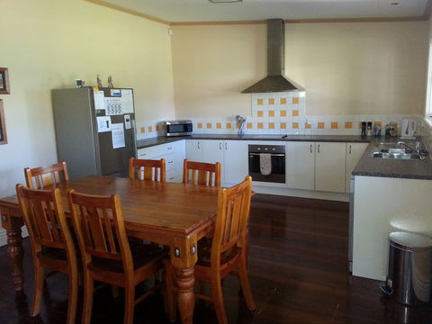 Phoenix Cottage - Accommodation BNB 0
