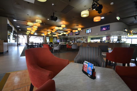 The Oaks Hotel Motel - Accommodation BNB 1