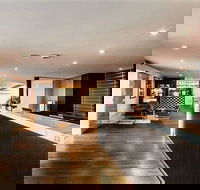 The Waverley International Hotel - Accommodation BNB