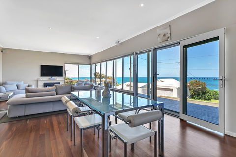The Salty Dog Beachhouse - Accommodation BNB 0