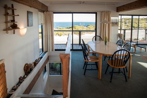 The Lookout - Accommodation BNB 1