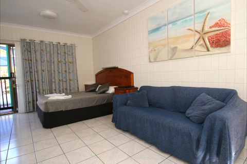 Tropical Palms Resort & 4WD Hire - Accommodation BNB 2
