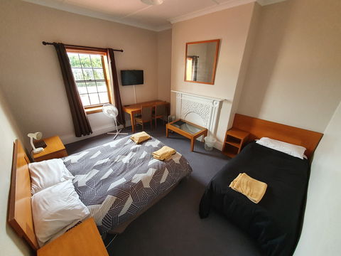 Victoria Hotel Port McDonnell - Accommodation BNB 1