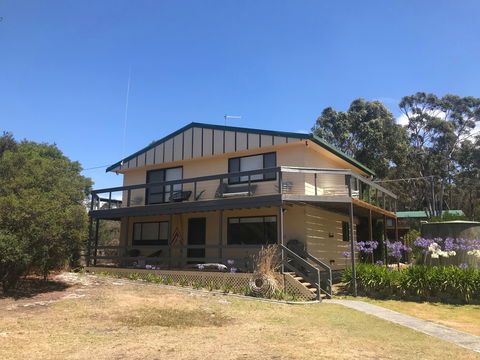 Barefoot Beach House - Accommodation BNB 1