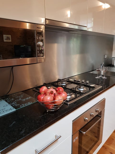 Cypress Studio - Mintaro - Accommodation BNB 2